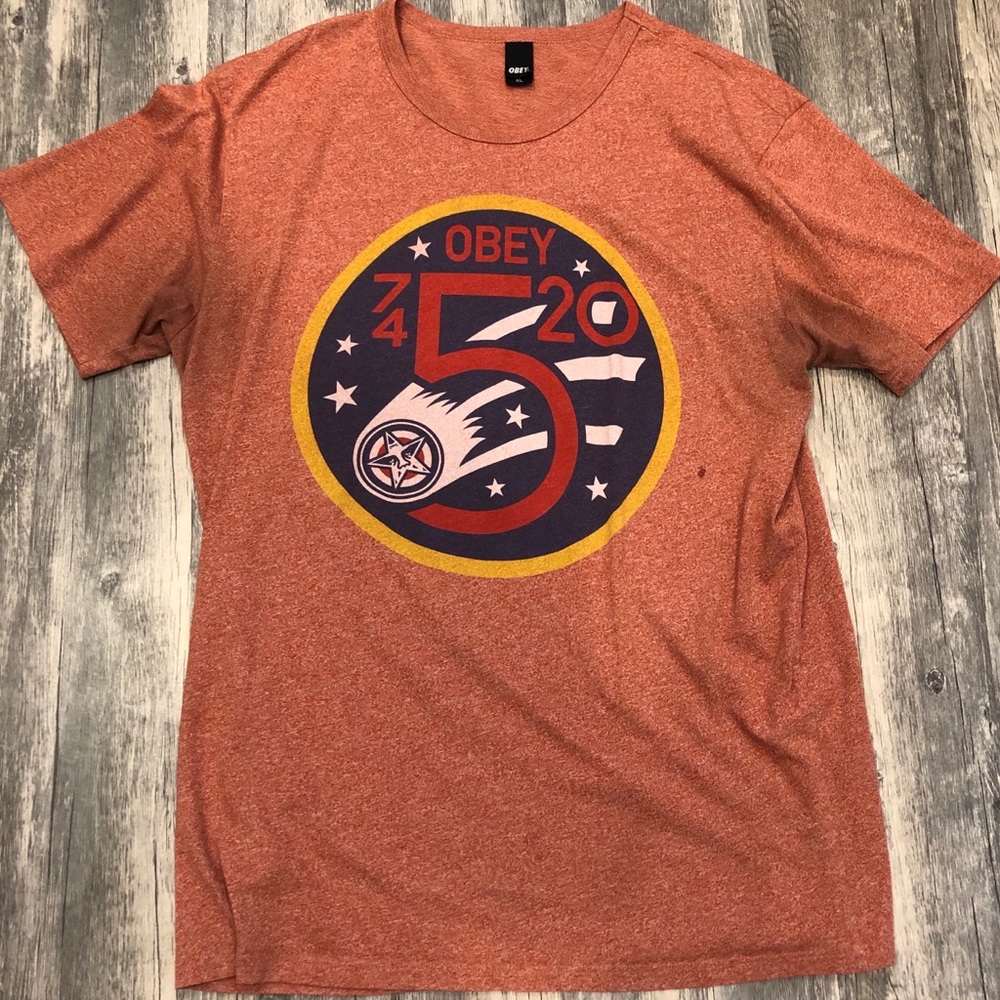 Men’s Obey T-Shirt Size XL